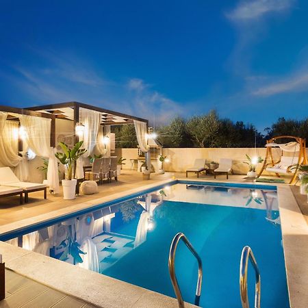 Villa Elisabeth View Gerani  Ngoại thất bức ảnh