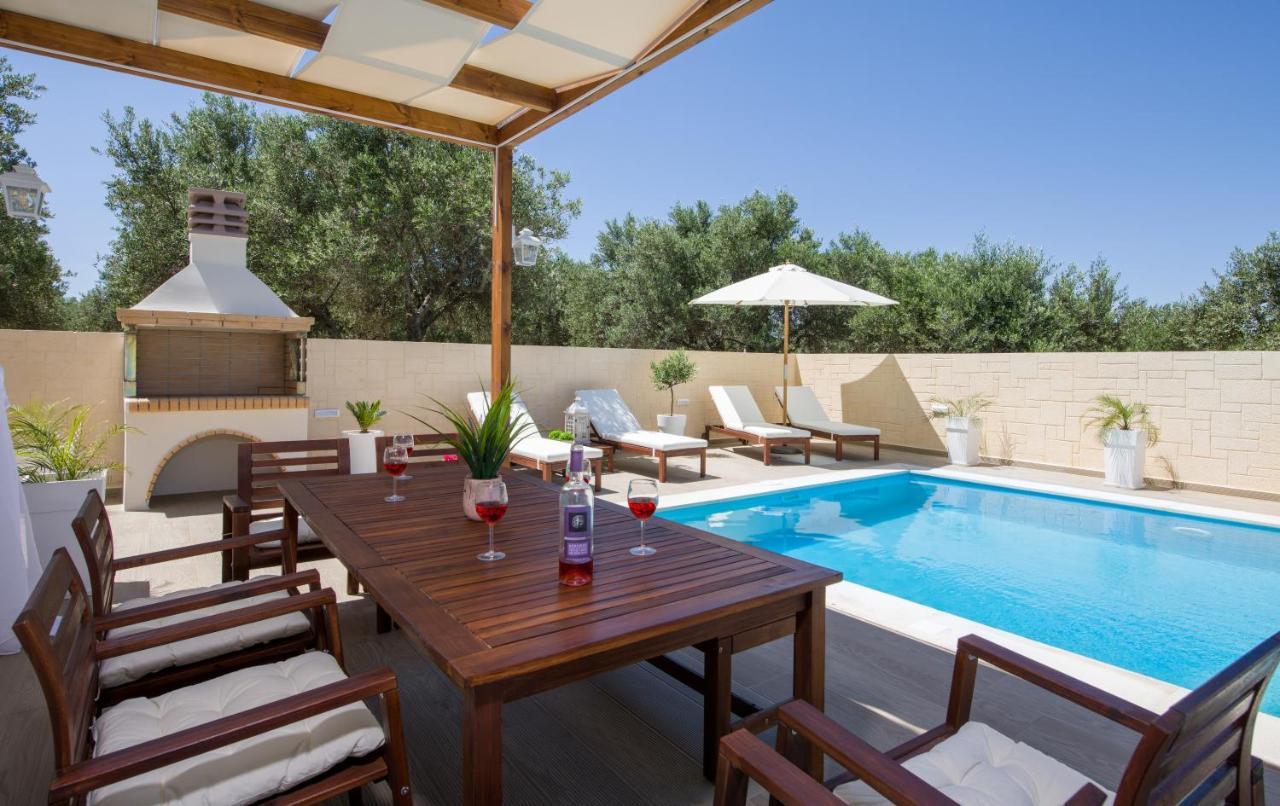 Villa Elisabeth View Gerani  Ngoại thất bức ảnh
