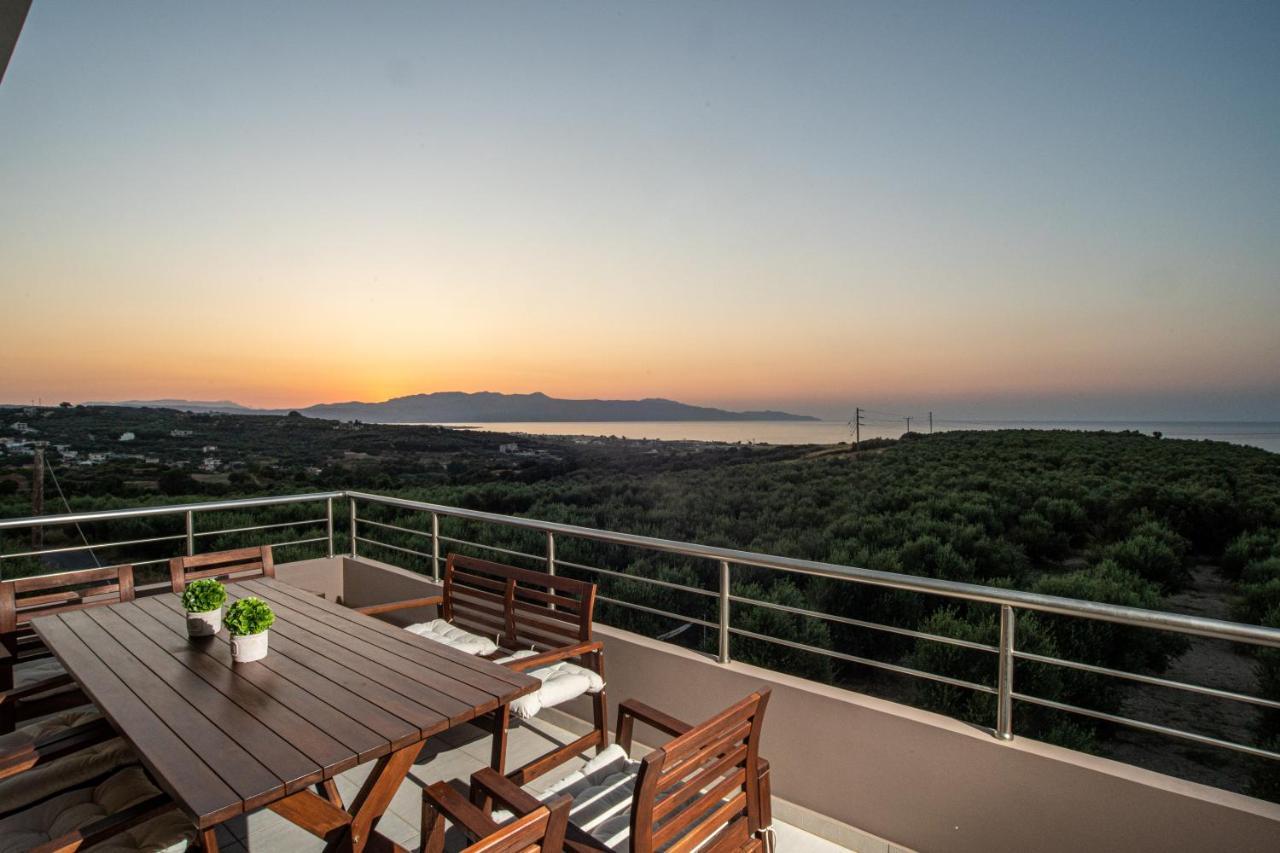 Villa Elisabeth View Gerani  Ngoại thất bức ảnh
