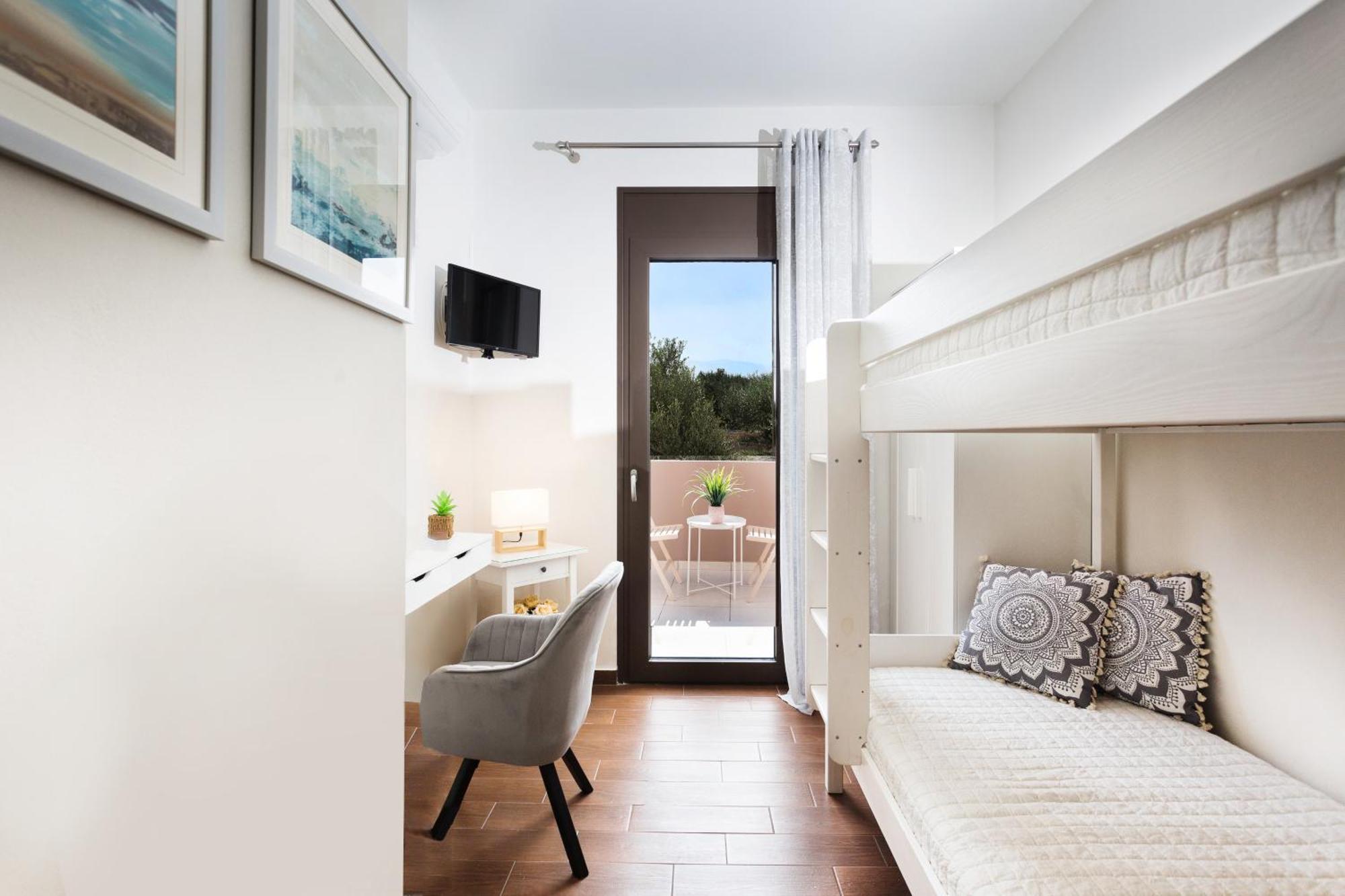Villa Elisabeth View Gerani  Ngoại thất bức ảnh